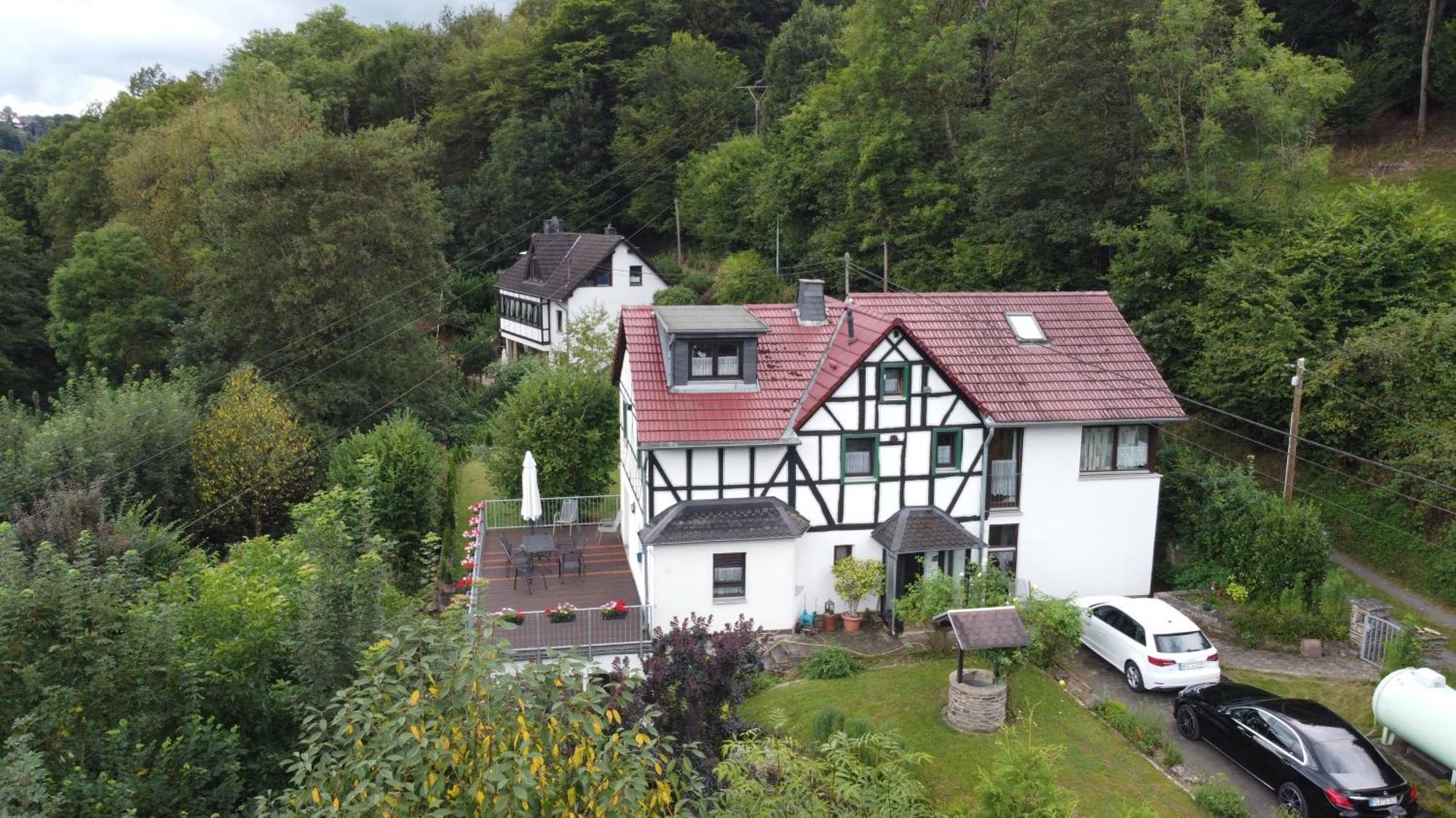Ferienwohnung Schaefer Waldbreitbach Exterior foto